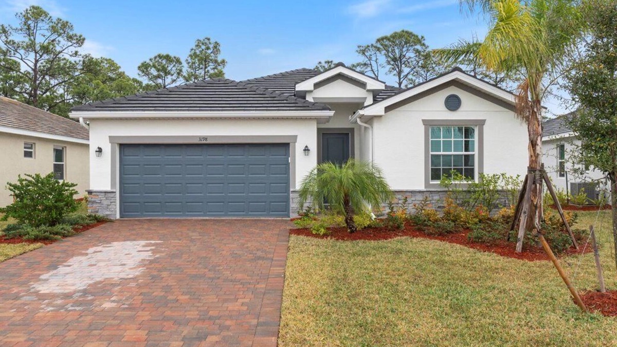 River Hall House | Brand New 3-bedroom house in North East Ft. Myers with beautiful pool and spa