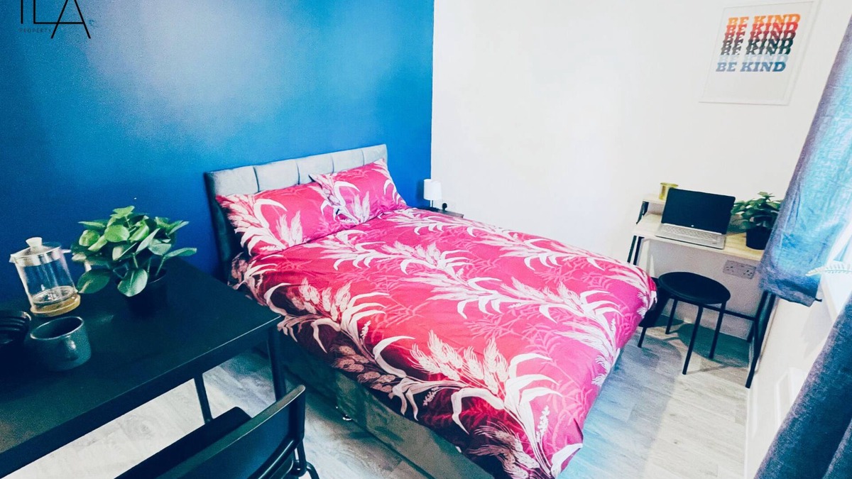 Langley Marish House | Brand New 3 Beds Flat | Netflix Wifi Parking | Heathrow Slough Windsor Pinewood