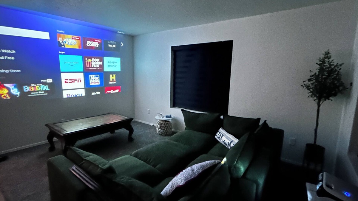 Yuma House | Brand new 4 BD + 2 BATH fully furnished House near Foothills!