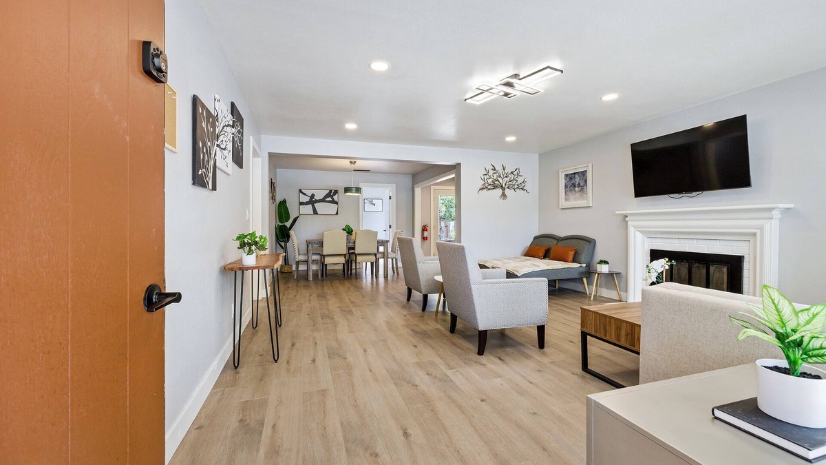 Redwood City House | BRAND NEW! 4B/2B Spacious Home in Redwood City