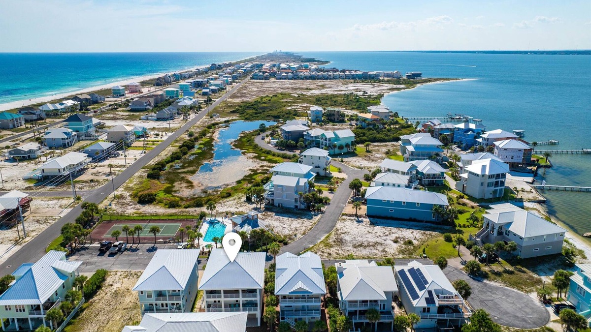 Caribbean Isle House | Brand New Caribbean Isle showplace. The newest home in Navarre. Exceptional.