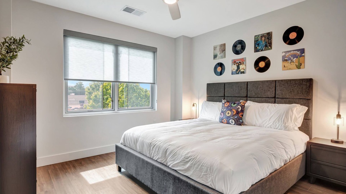 Donelson Apartment | Brand New Chart Topping One Bedroom Apartment