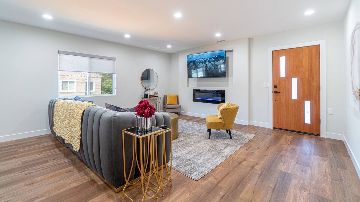 Jefferson House | Brand new, Culver City Executive Home