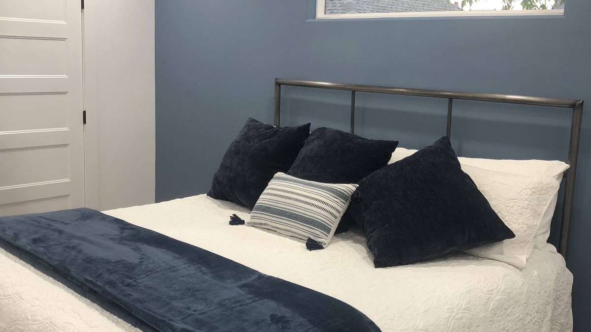 Bristol House | Brand NEW Downtown Bristol Gem