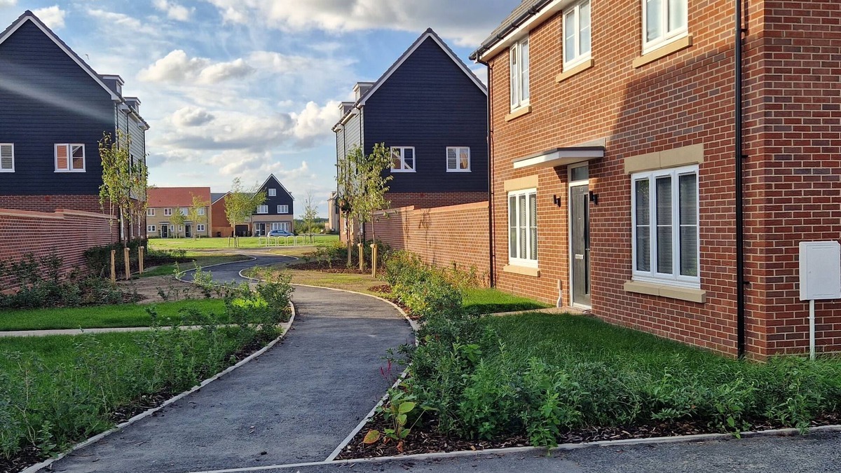 Peterborough House | Brand new Entire 4-Bed House in Peterborough