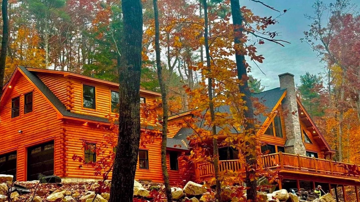 Naples House | *BRAND NEW* Incredible Luxury Log Home Elevated Above Sebago Lake
