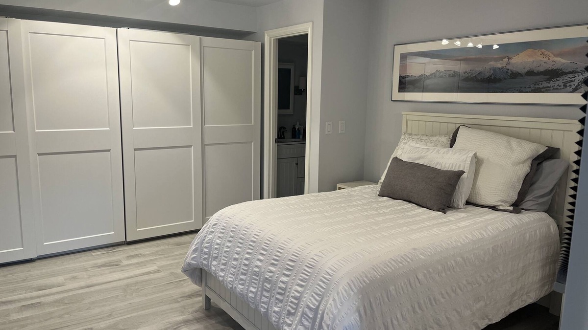 Bellevue House | Brand new! Lots of light! Private unit separate driveway and entrance.