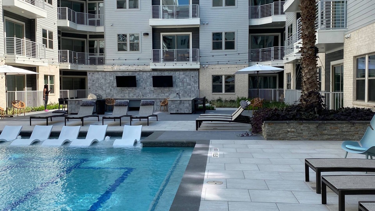 Greenway Plaza-Upper Kirby Apartment | BRAND NEW “PARIS” Theme Luxury apt in River Oaks