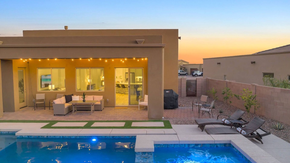 Dove Mountain House | Brand NEW Premier new-build oasis in Dove Mountain - with hot tub, heated pool.