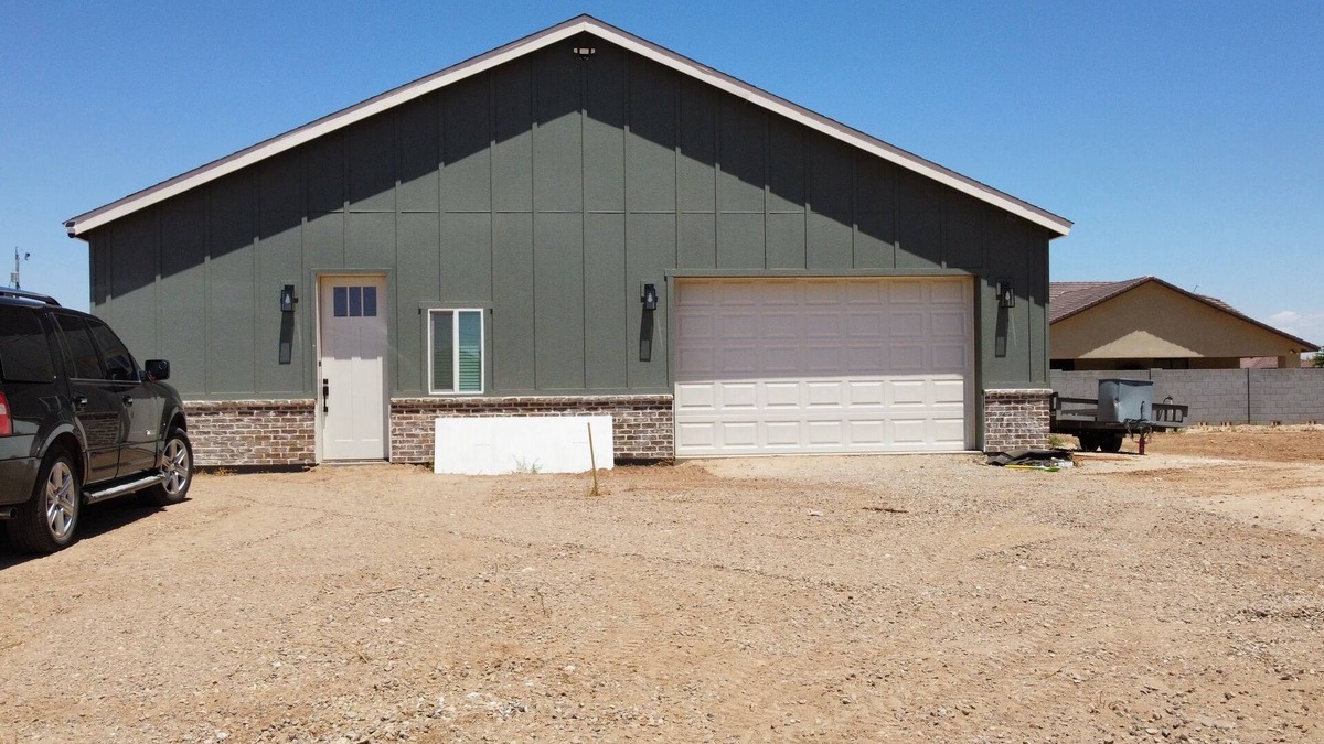 Surprise House | BRAND NEW PRIVATE CLEAN QUIET Casita in Waddell country living next to city life
