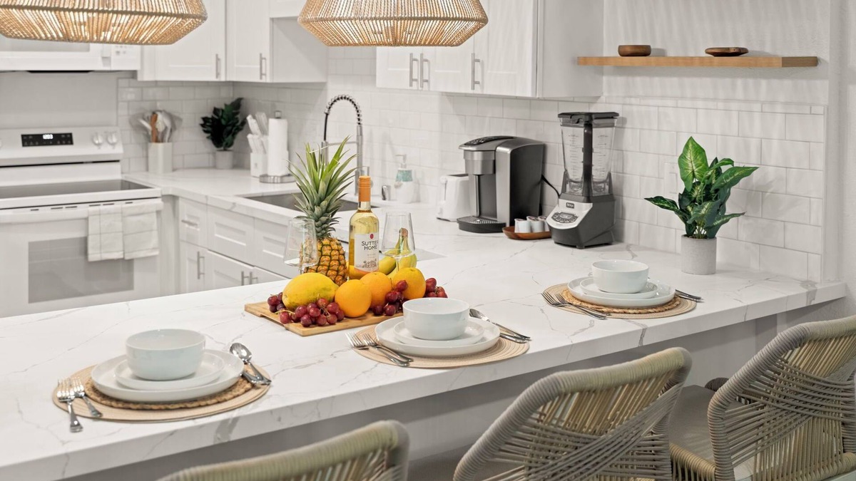 Nawiliwili Condo | BRAND NEW REMODELED 2/2 Family Getaway! Walk to Amazing Beach, AC & WiFi