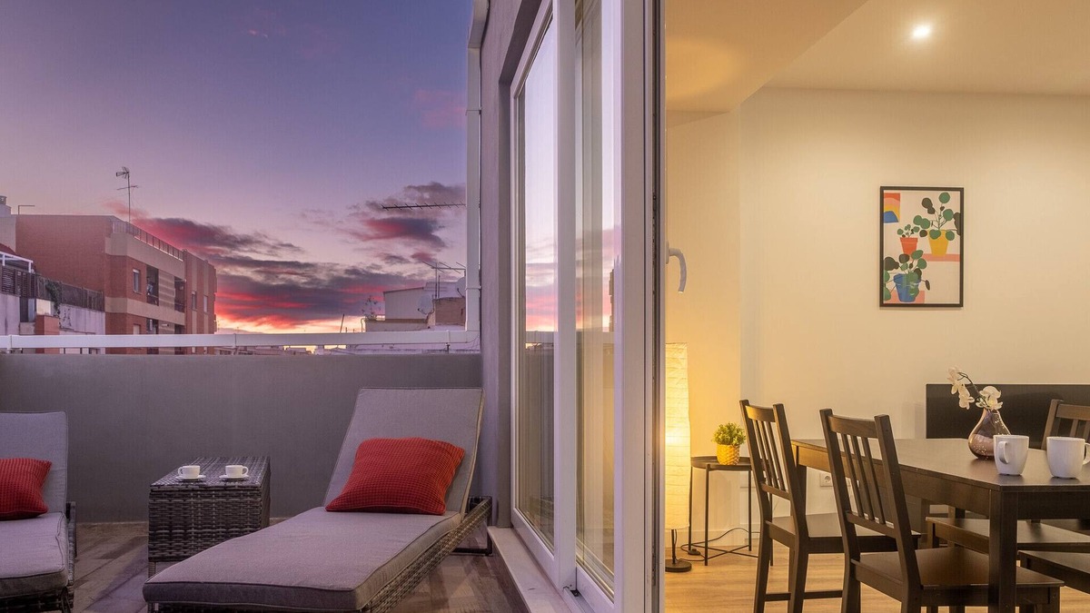 Jesus Apartment | ★Brand New, Specious Penthouse W/Private Terrace★