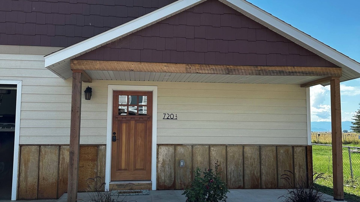 Ronan House | Brand new, spacious, family friendly home near Flathead Lake and Glacier NP.