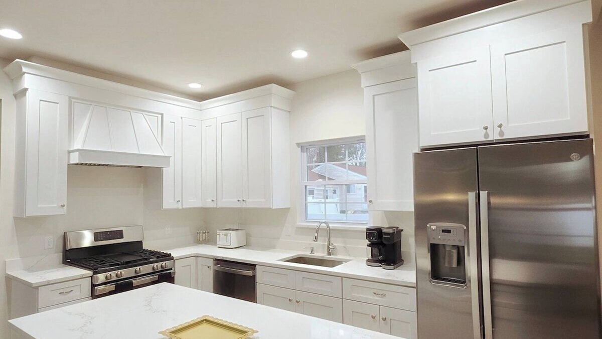 Wheatley Heights House | Brand New Spacious Home with Parking for Families