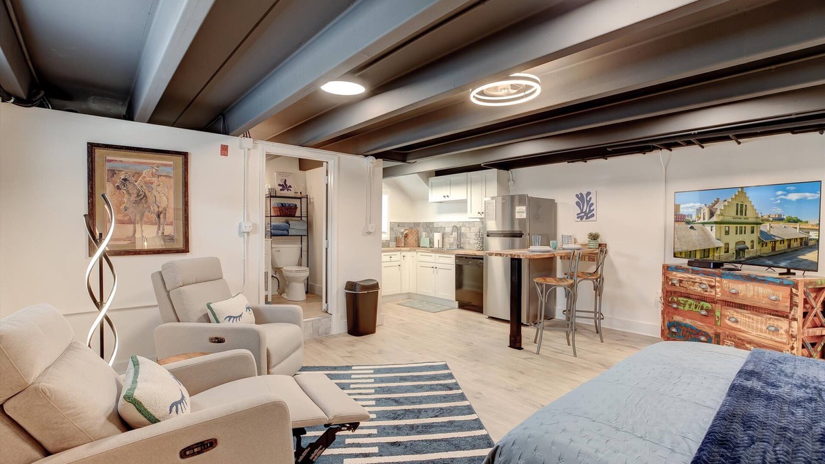Fort Sanders Apartment | Brand New Studio! Walk to UT & Fort Sanders