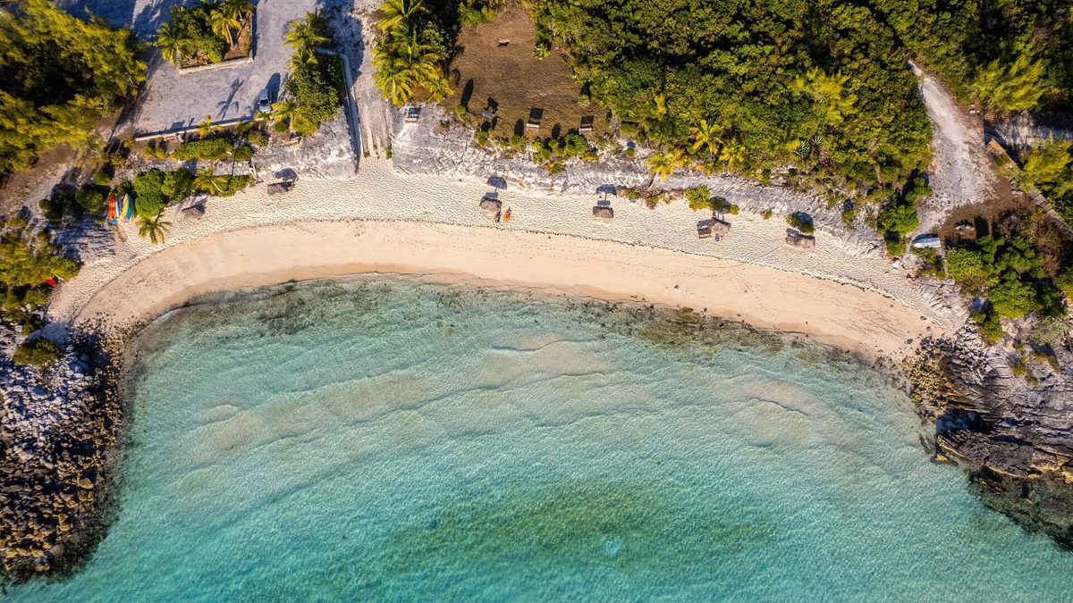 Rainbow Bay House | Brand New Villa w/Ocean View, Walk to Rainbow Beach