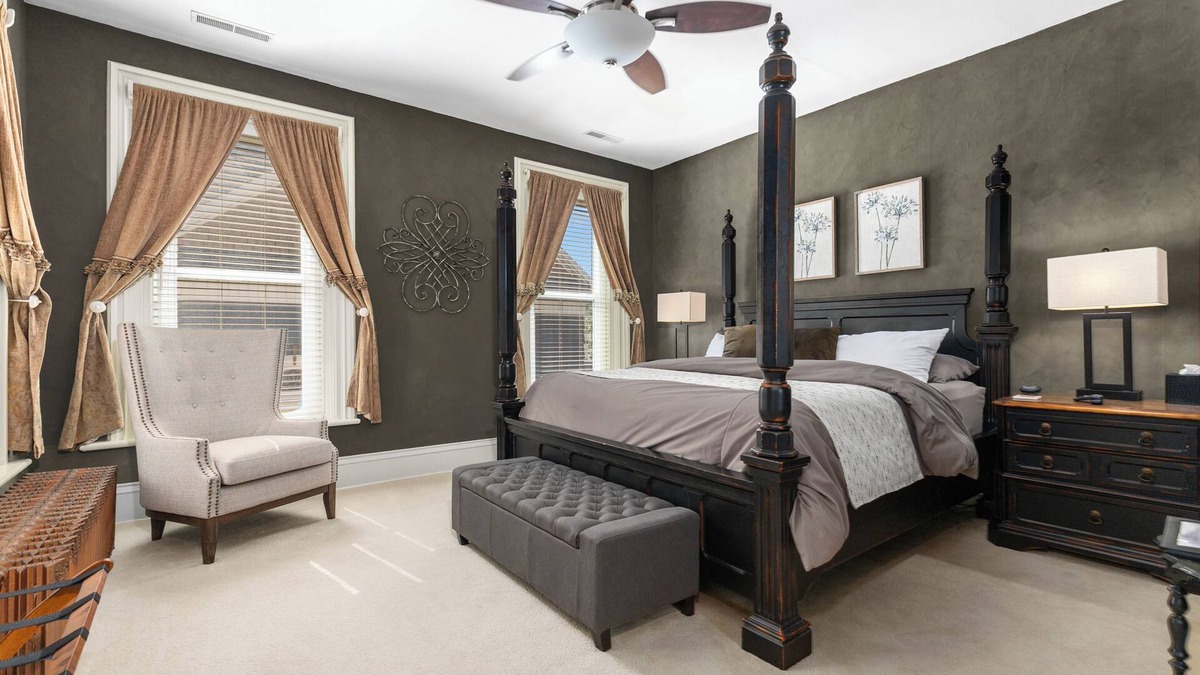 Oshkosh Bed & Breakfast | Braywood Inn