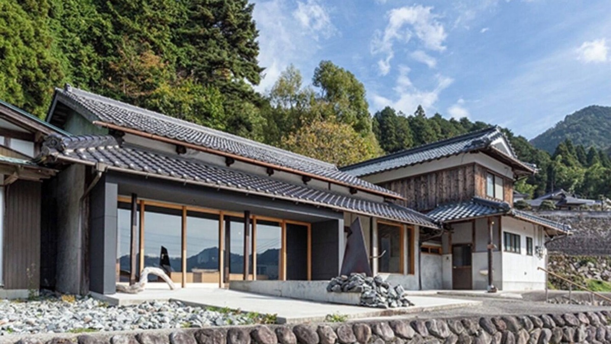 Kamikawa RV Rental | Breakfast and dinner included Glamping and tradi/Kanzaki County Hyōgo