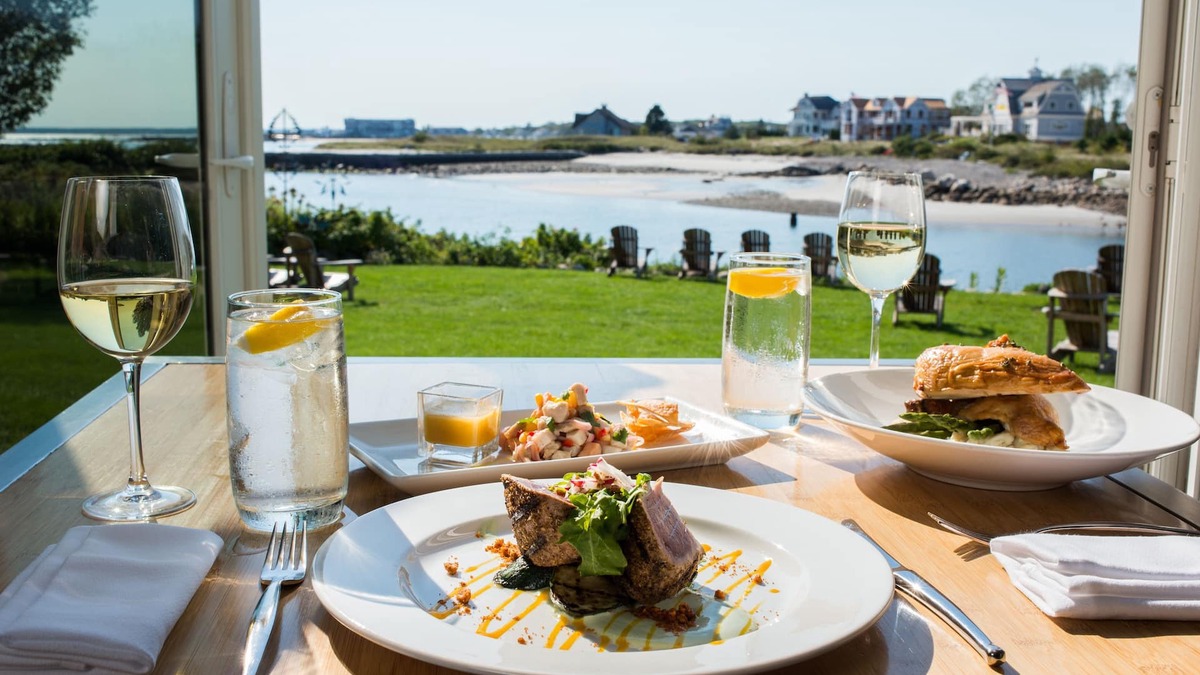 Kennebunkport Hotel | Breakwater Inn