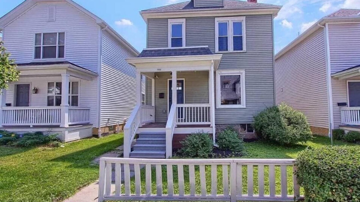Columbus House | Breath of Fresh Air House- 3 BR 2BA