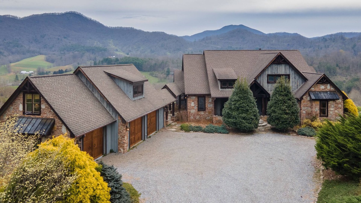 River Ridge House | Breath taking views at riverfront home with game room & fireplace, dog-friendly