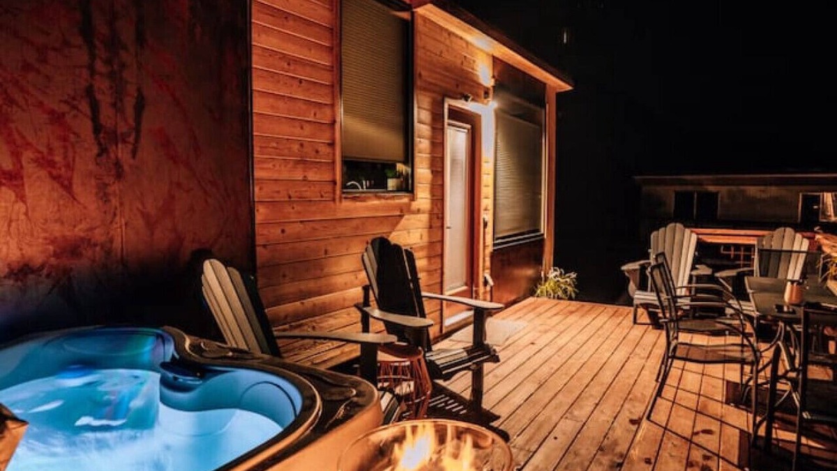 Sedona House | Breathe Cabin w/Red Rock Views+ HotTub + FirePit