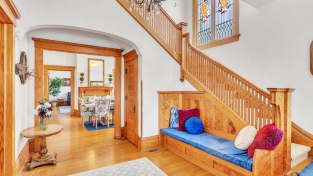 Lower Avenues House | Breathtaking Historic Mansion