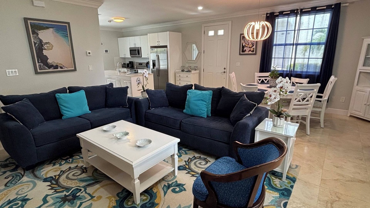 Palm Cay Condo | Breathtaking Pool Front 3-Bedroom Condo, Just 8-Min Walk to Pristine Beach!