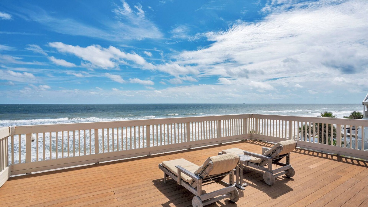 Wilbur-By-The-Sea House | Breathtaking Views Await You at This 3 Bedroom Oceanfront Home