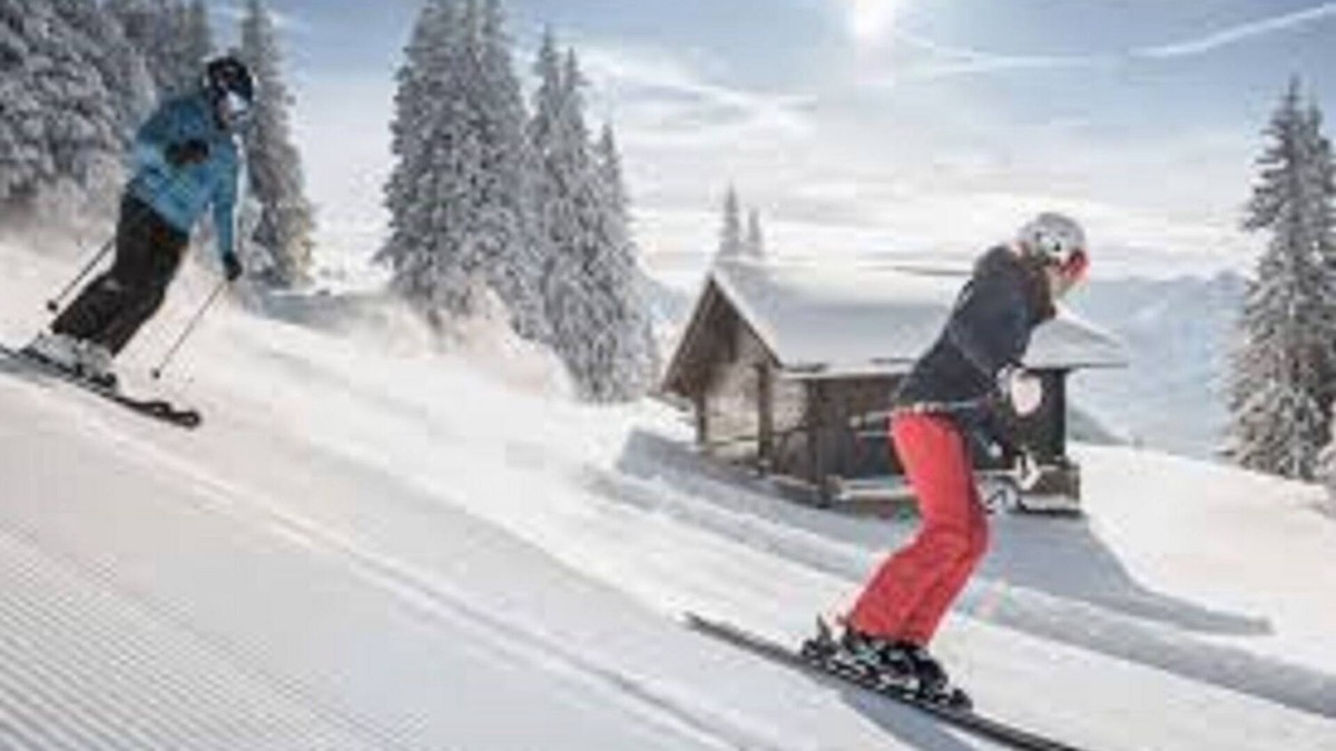 Lauenen Ski Chalet | BREATHTAKING VIEWS FROM THE STAND ALONE BUCOLIC/GSTAAD CHALET