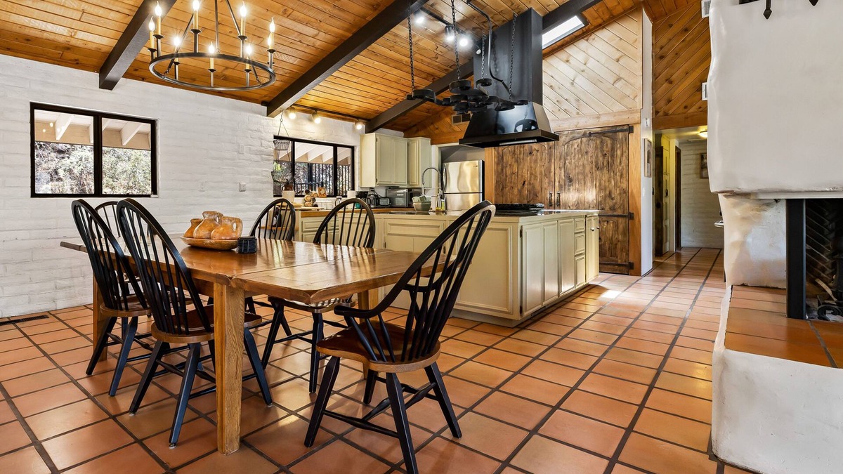 Three Rivers House | Breathtaking Views of National Park (10 minutes from Sequoia!)