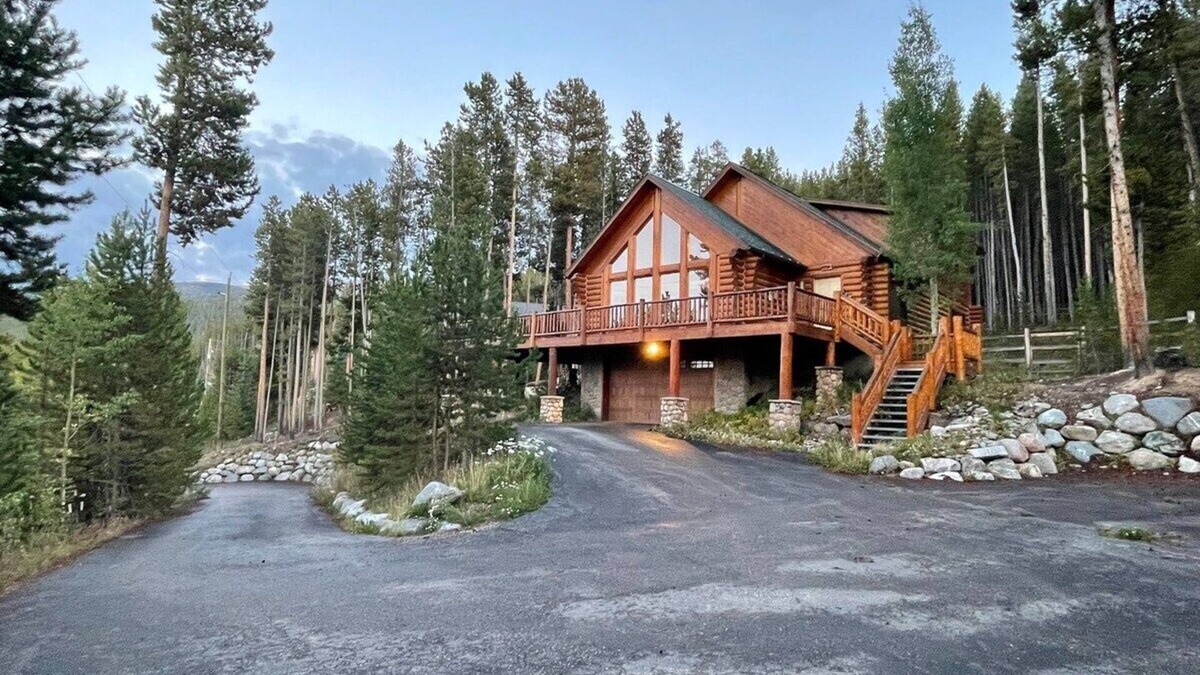 Breckenridge Heights House | Breck Cabin/Mins from Town & Lifts/Hot Tub