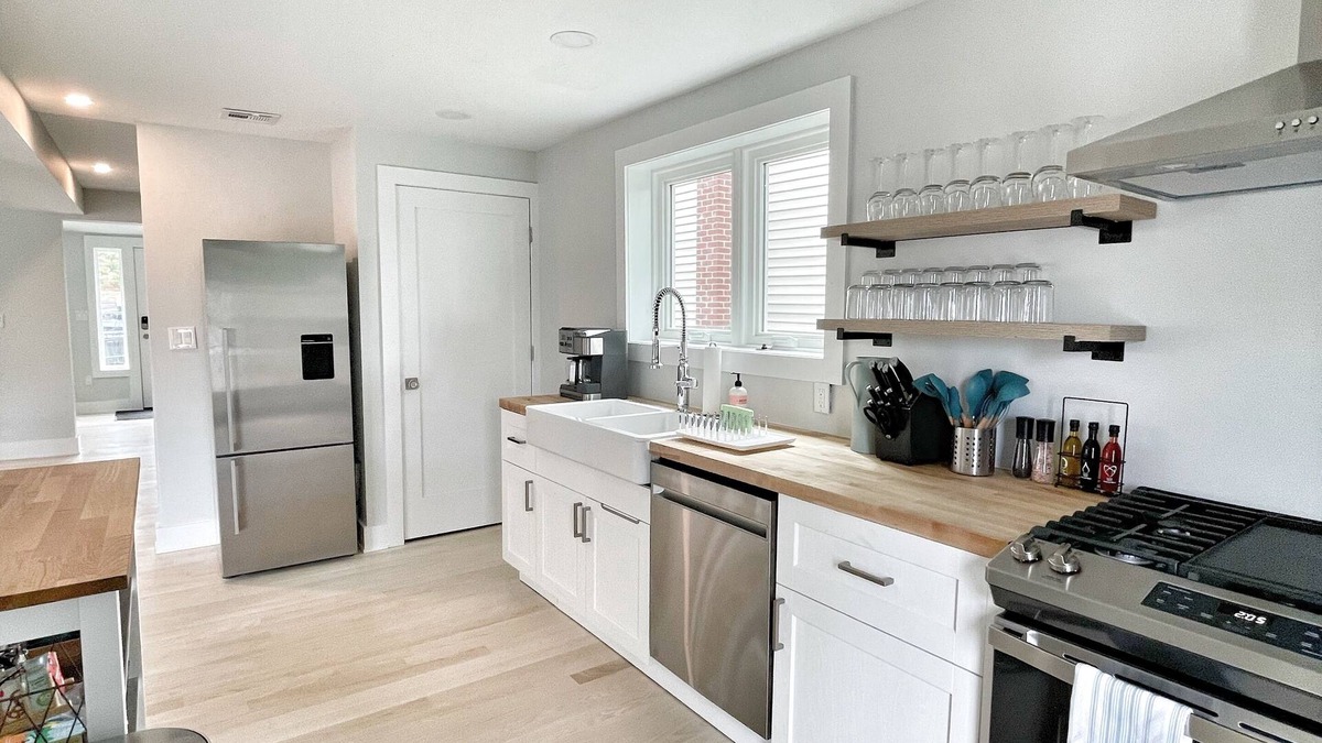 Atlantic Highlands House | Breezy beach town - easy NYC ferry