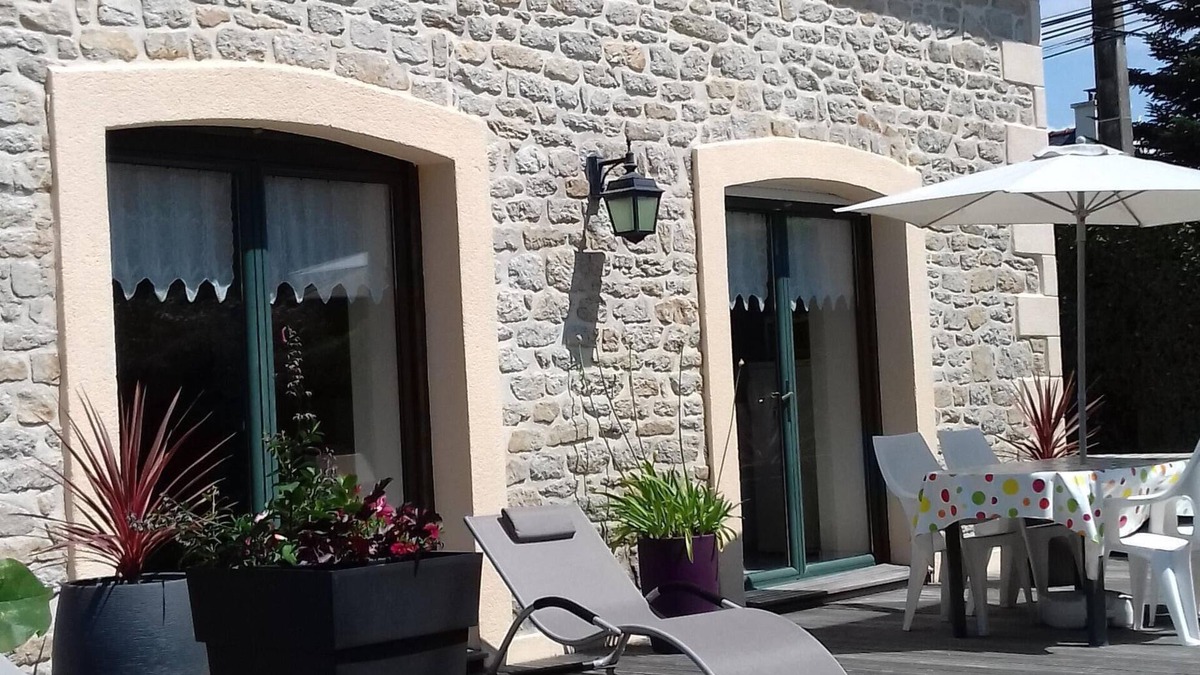 Pont-l'Abbe House | Breton house, south-facing terrace, 4/5 pers. 7 minutes from the beach by car!