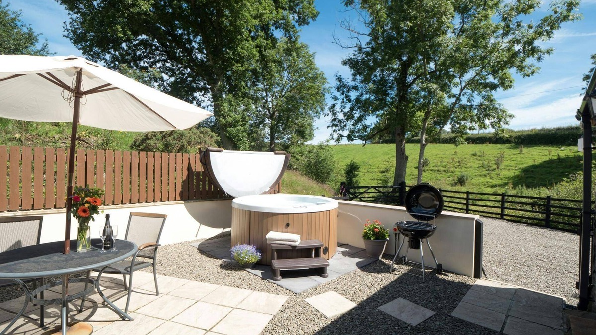 Llanrhystyd Cottage | Briallen, Aberystwyth