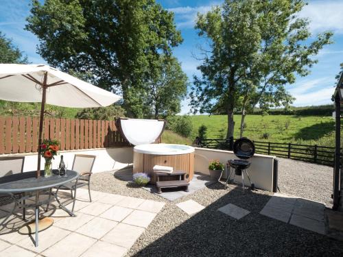 Llanrhystyd House | Briallen Aberystwyth