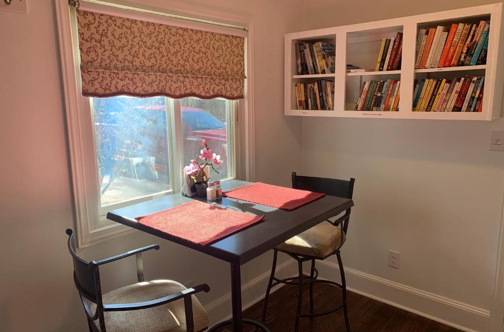 Commonwealth Park Villa | Briar Creek Rd bnb