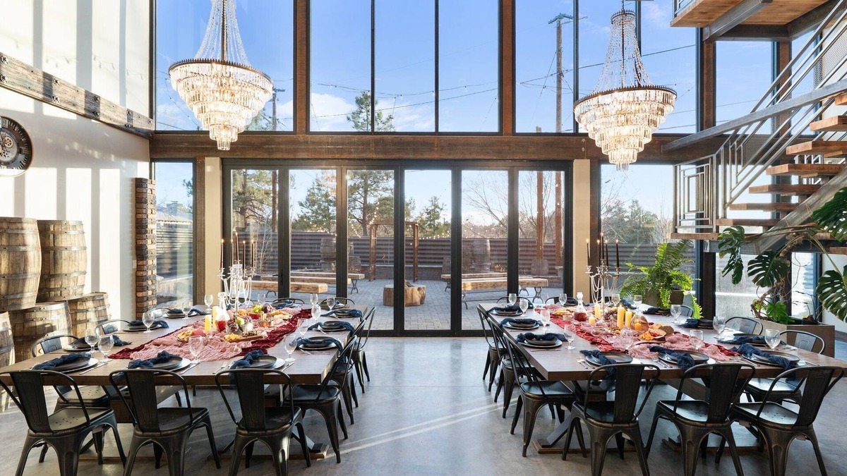 Flagstaff House | "Brick & Beam" A Conservatory by Gathering Tree