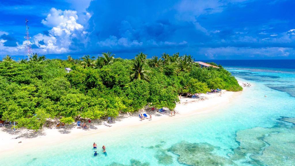Rasdhoo House | Brick Wood Sunset Beach