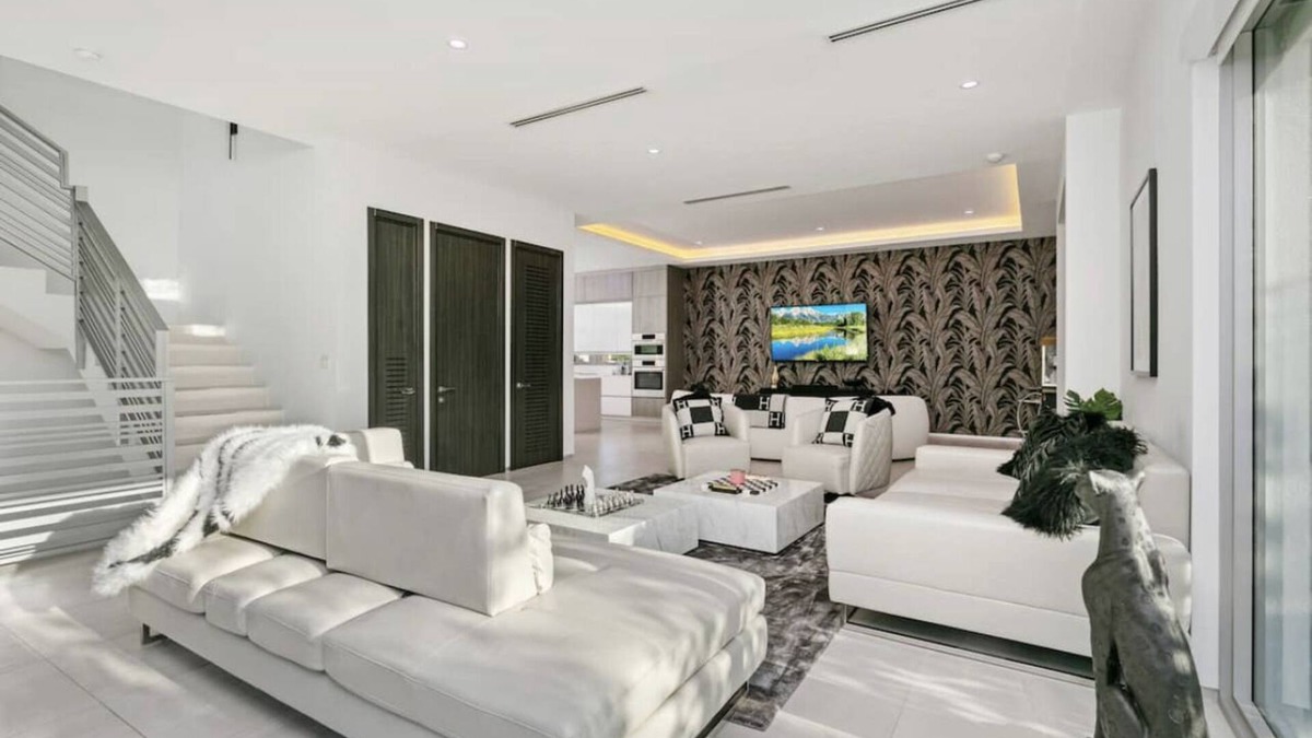The Roads House | Brickell Manor - Best location
