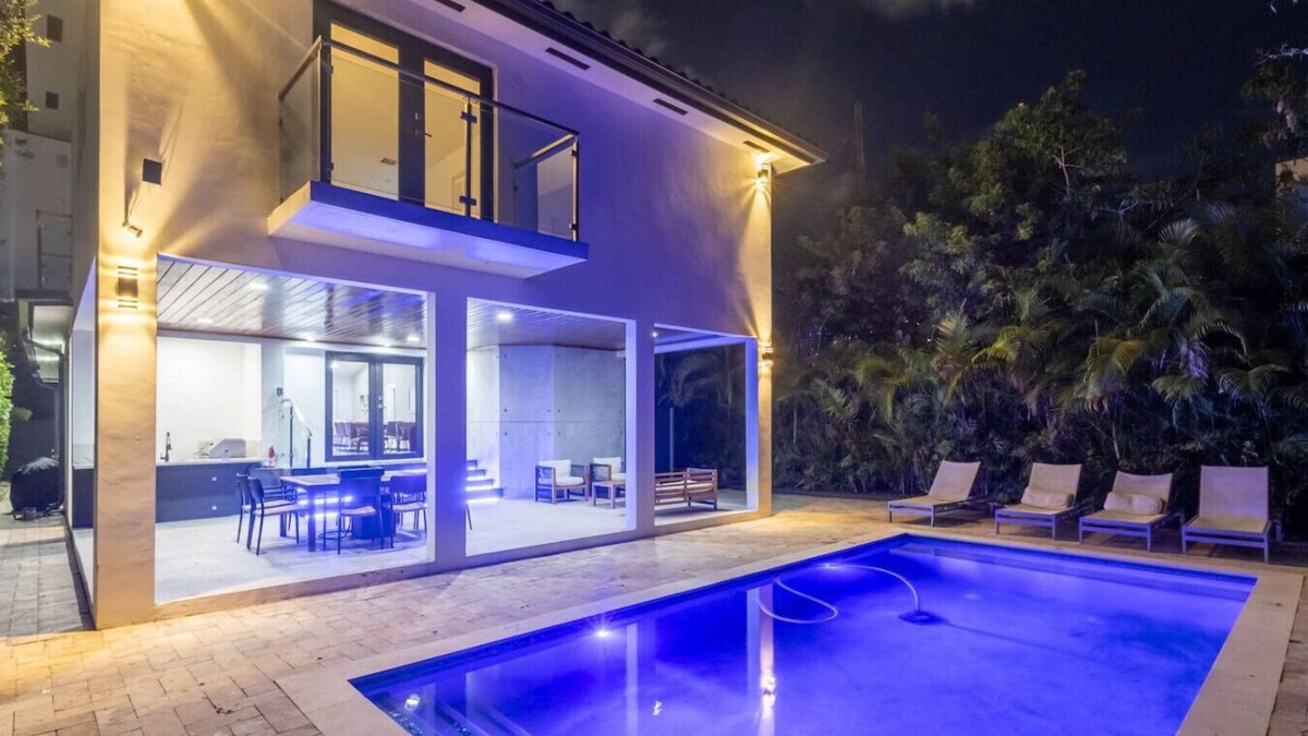 The Roads House | Brickell View Lux Villa
