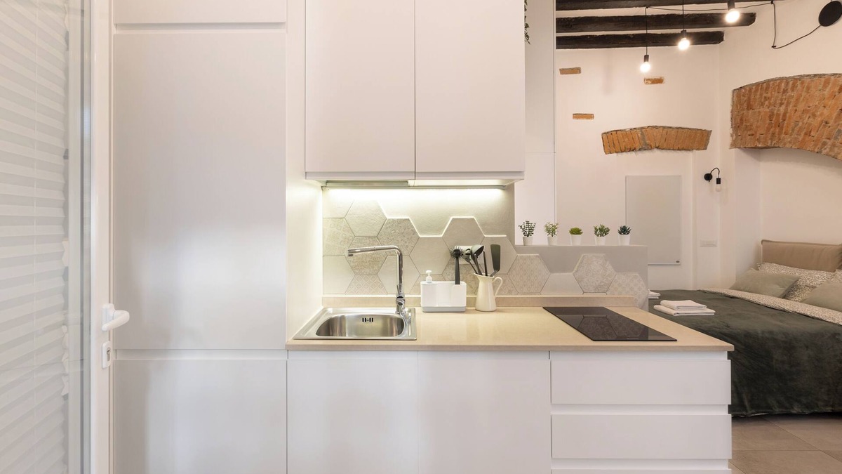 Lazzaretto Apartment | Bricks & Beams Studio Apartment in the Key area of Milan