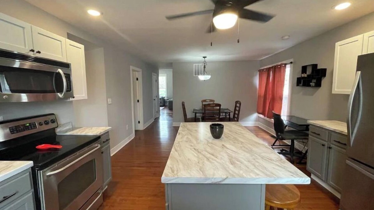 Mattoon House | Brickway Retreat