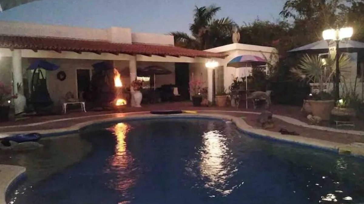 Petacalco Apartment | Bridge Apartment On The Pacific