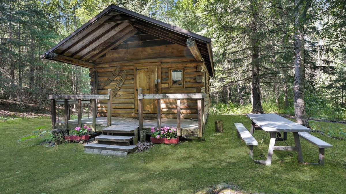 Hope Cabin | Bridge Cabin - a rustic Alaskan cabin on 2 private acres by the creek