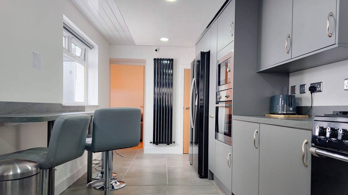 MacMerry House | Bridge Street Guest Rooms