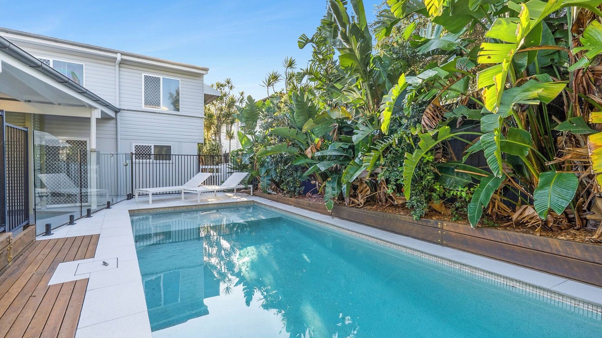 Margate Villa | Bridgeport pet-friendly Pool Getaway