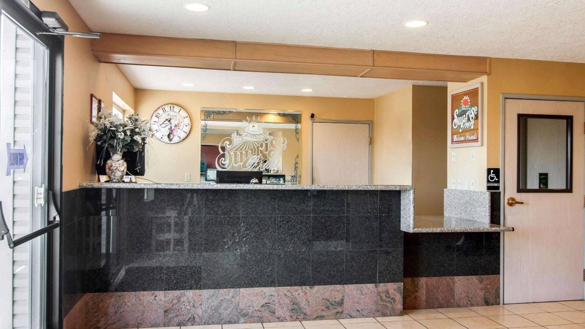 Sublimity Hotel | Bridgeway Inn & Suites Sublimity