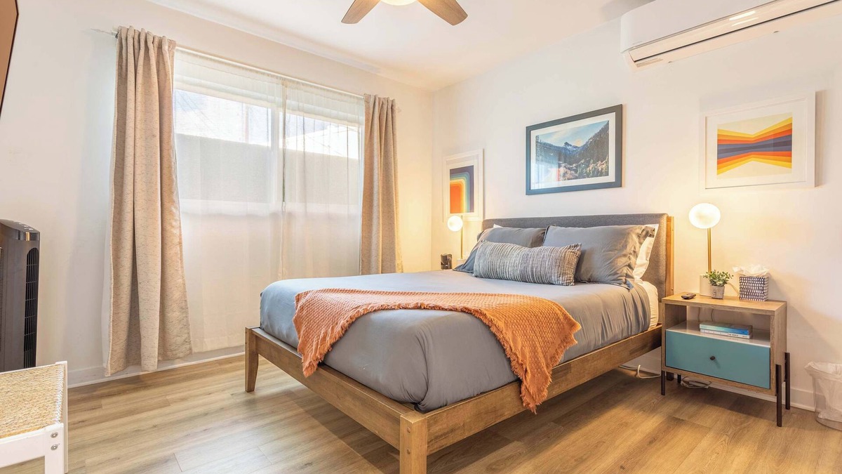 Ladera Heights Apartment | Bright 1BR Apt Near Manhattan,Playa & Venice Beach