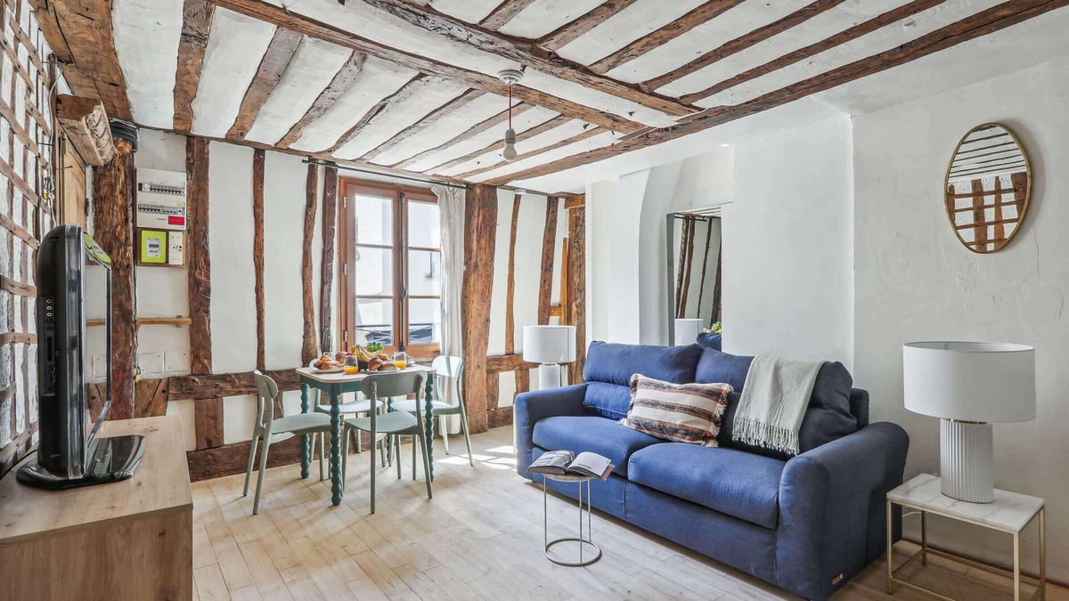 Vivienne Apartment | Bright 1BR - Walk to Louvre - Opera